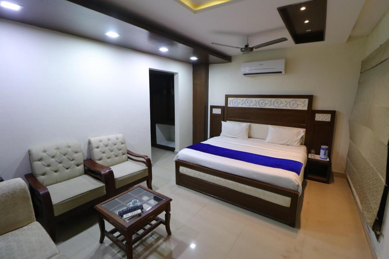 Hotel Eurasia Mohali International Airport Zirakpur Exterior photo