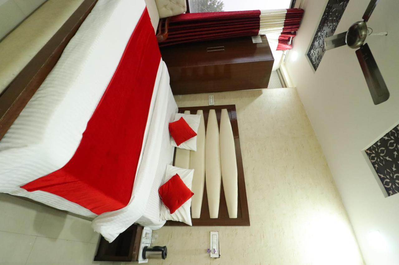 Hotel Eurasia Mohali International Airport Zirakpur Exterior photo
