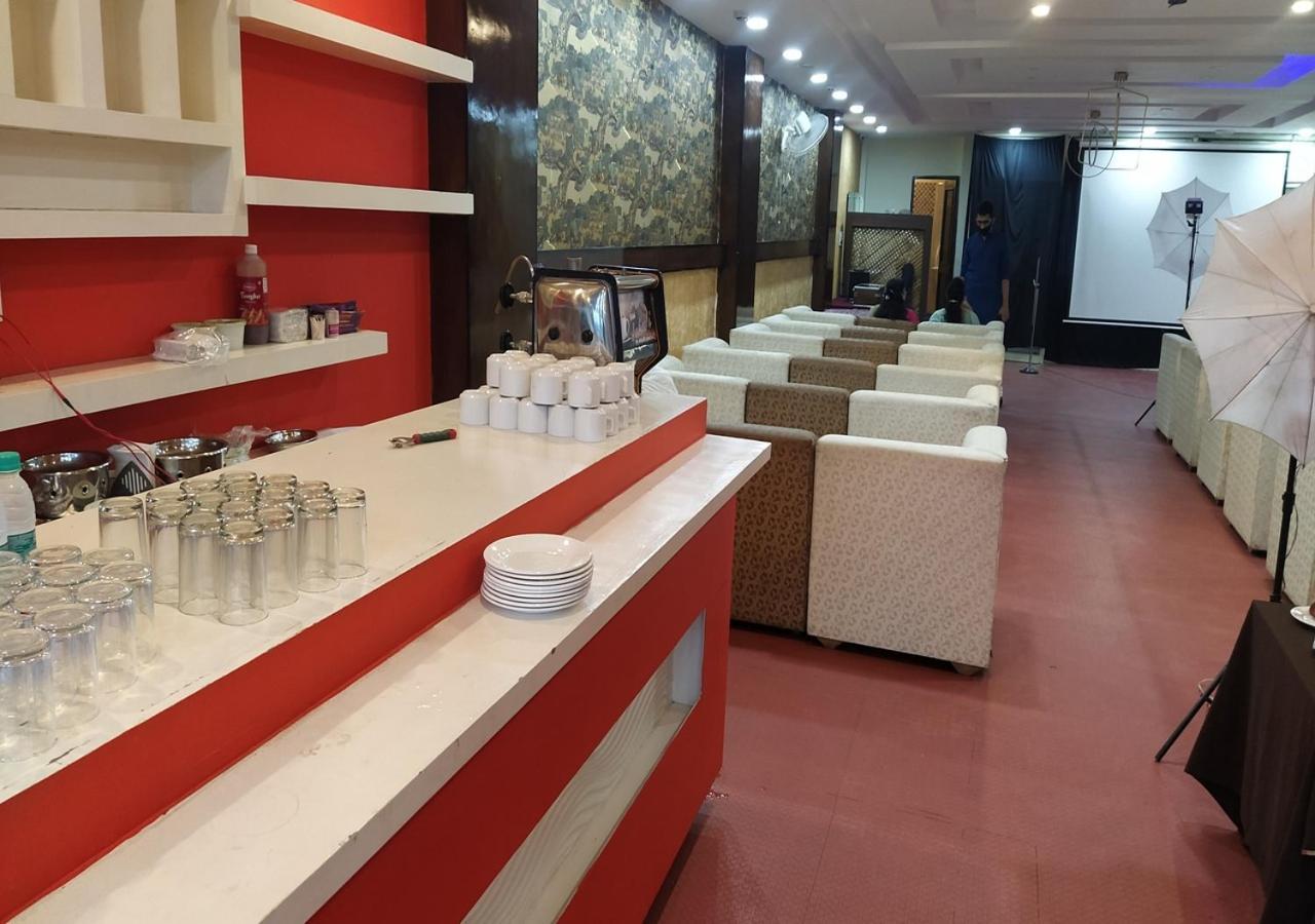 Hotel Eurasia Mohali International Airport Zirakpur Exterior photo